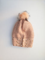 Load image into Gallery viewer, Woman Pearls Beanie
